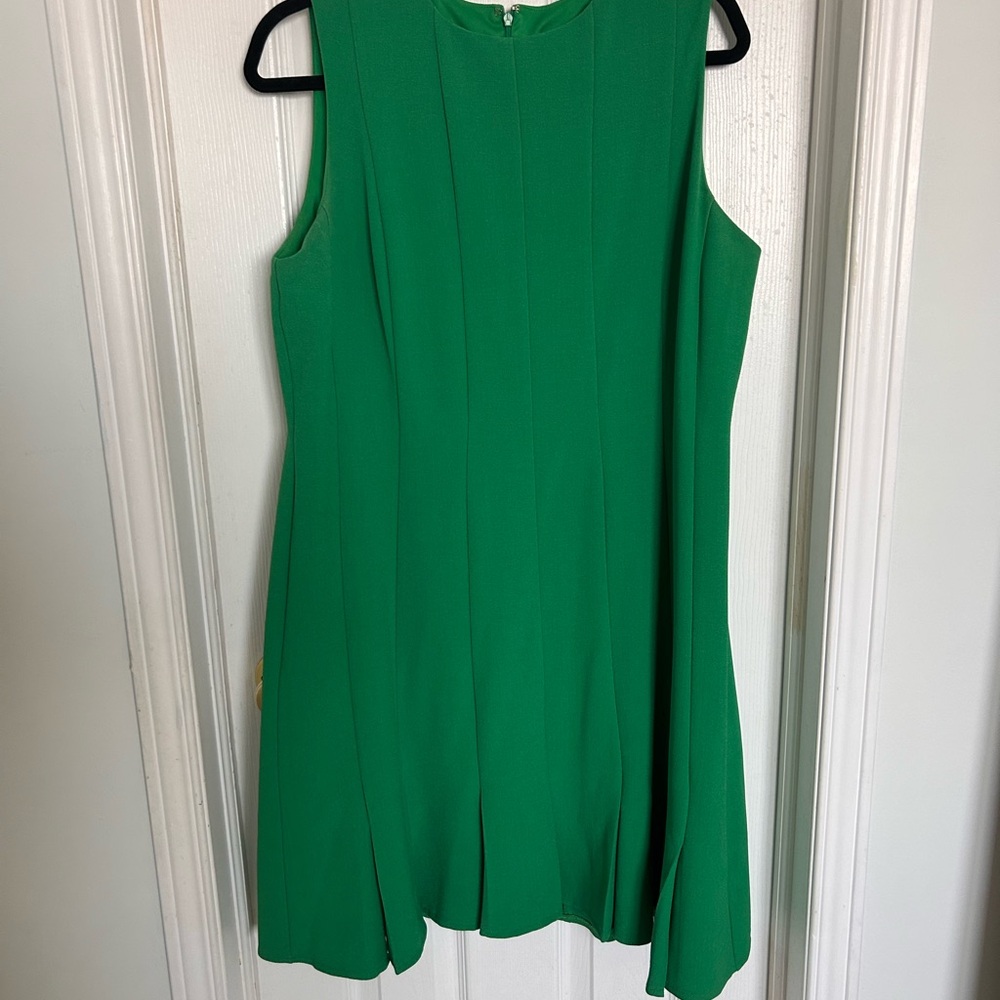 Julia Jordan Vibrant Green Mini Dress